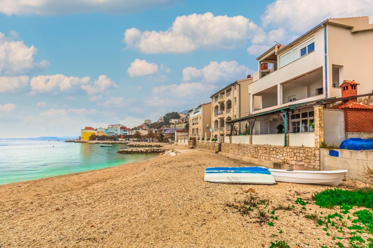 Beachfront Apartment Jesenice  Esterno foto